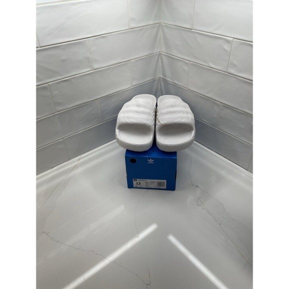 ISLAND CLUB ADILETTE 22 SLIDES men's size 13